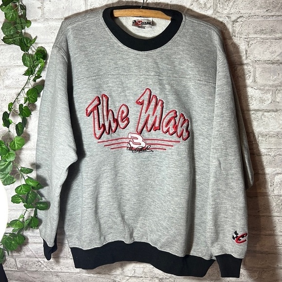 CHASE Authentic’s‎ Sweatshirt Size M Dale Earnhardt #3 The Man Gray Crewneck Vtg - Picture 1 of 6